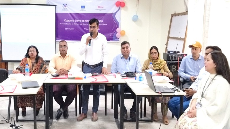 টাঙ্গাইলে বিদেশ ফেরত নারী ও শিশু অভিবাসীদের অধিকার বিষয়ে সচ