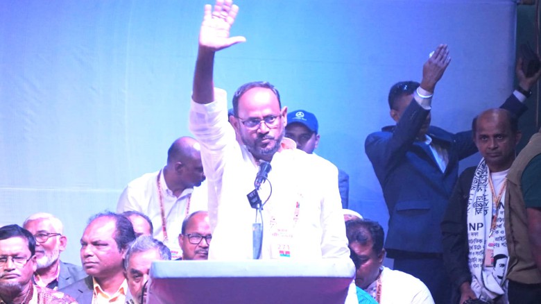 টাঙ্গাইলের উন্নয়নে তারেক রহমানের কাছে সাত দাবি তুলে ধরলেন সু