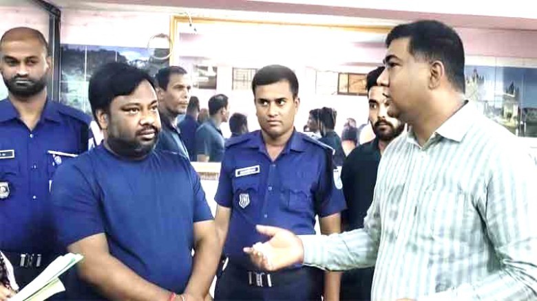 টাঙ্গাইলে ৩ প্রতিষ্ঠানকে ১ লাখ টাকা জরিমানা করেছে ভোক্তা অধি