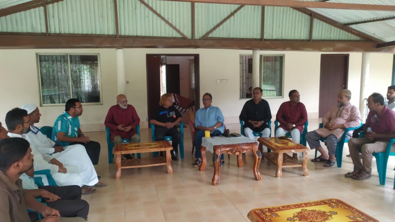 মধুপুরে সাংবাদিকদের সাথে স্বপন ফকিরের মতবিনিময়