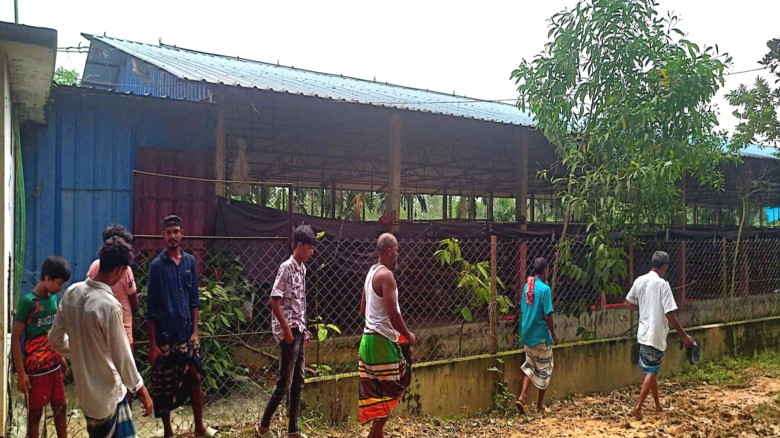 সখীপুরে পোলট্রি বর্জ্যে অতিষ্ঠ জনজীবন, ক্ষুব্ধ এলাকাবাসী