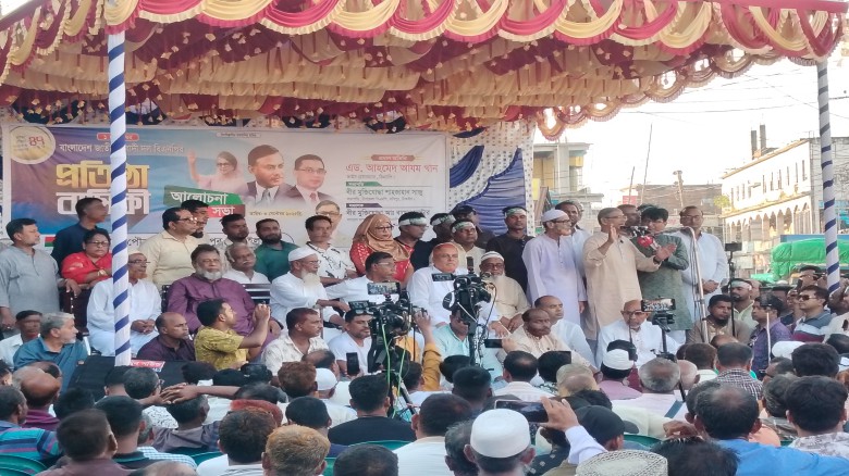 টালবাহানা করে গণতন্ত্র যাত্রা বিলম্বিত করা যাবেনা: আযম খান