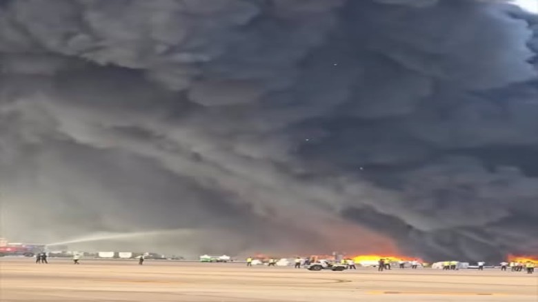 এই কালো ধোঁয়ার এখানেই শেষ না