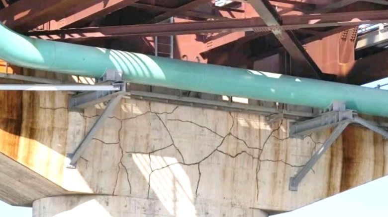 যমুনা রেলসেতুর পিলারে ‘চুল আকৃতির’ ফাটল