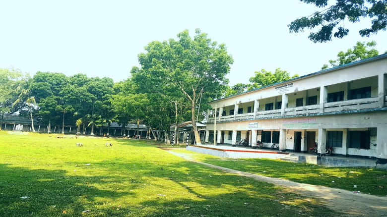 মির্জাপুরে কর্মস্থলে না থেকেও বেতন তুলছেন প্রধান শিক্ষক