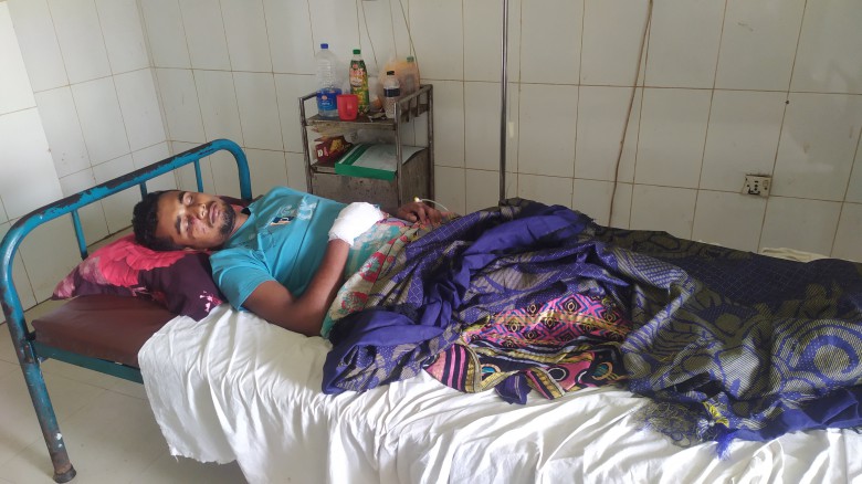 মধুপুরে শ্রমিক দল নেতার  উপর সন্ত্রাসী হামলা