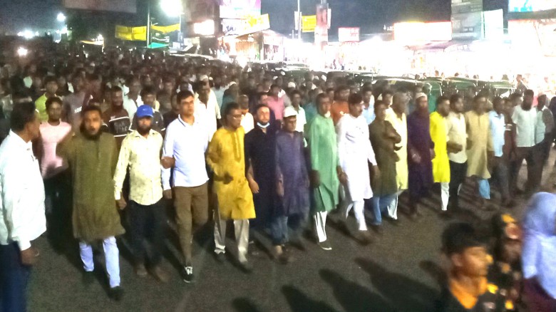 মধুপুরে মোহাম্মদ আলীর মনোনয়নের দাবিতে তার সমর্থকদের বিক্ষোভ