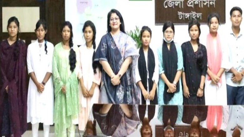 টাঙ্গাইলে ডিসির সহয়তায় শিক্ষা জীবন ফিরে পেলো কোচ সম্প্রদায়ের