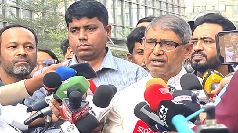 খালেদা জিয়া খুব ক্রিটিক্যাল কন্ডিশনে’ চলে গেছেন: ব্রিফিংয়ে আ