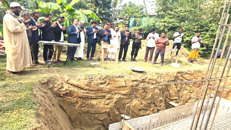 মধুপুরে মডেল মসজিদের নির্মান কাজ উদ্বোধন