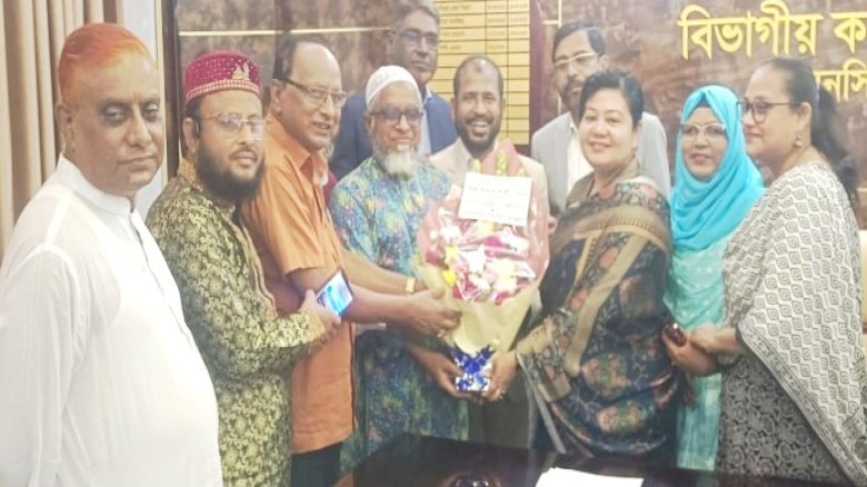 নবনিযুক্ত বিভাগীয় কমিশনার ফারাহ শাম্মীকে ময়মনসিংহ বিভাগীয় প্