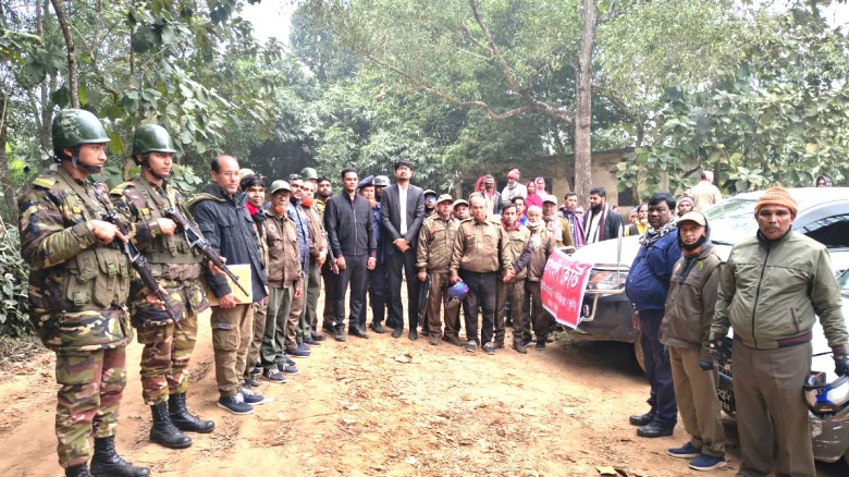 ঘাটাইলে বনের সীমানায় অবৈধ করাত কলের বিরুদ্ধে মোবাইল কোর্ট