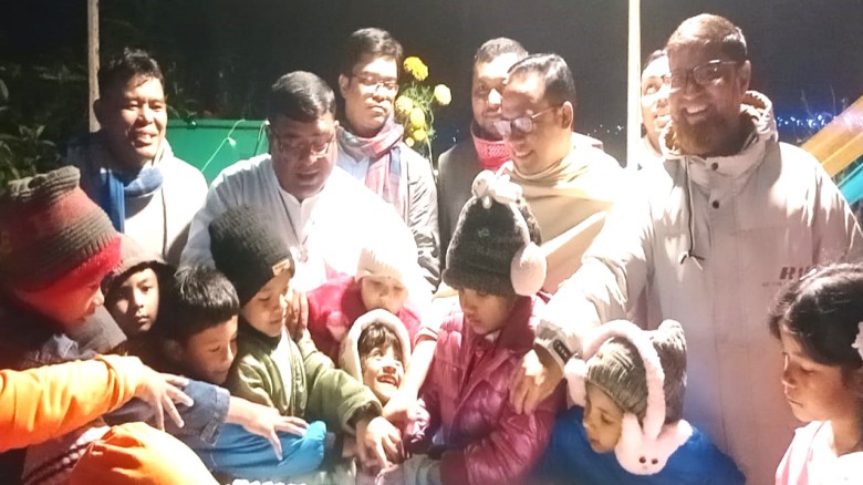 মধুপুরে খ্রীস্টান ধর্মাবলম্বীদের বড়দিন পালিত