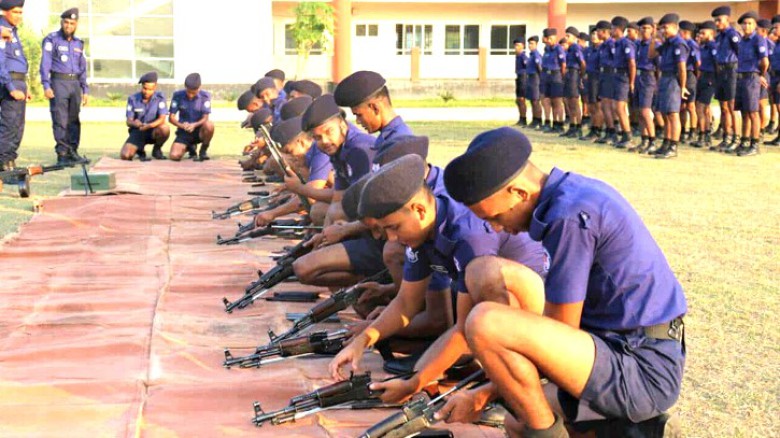 টাঙ্গাইলে ফায়ারিং প্রশিক্ষণের সময় গুলিবিদ্ধ পুলিশ সদস্য