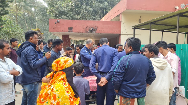 বাসাইলে তুচ্ছ ঘটনাকে কেন্দ্র করে বৃদ্ধকে হত্যার অভিযোগ