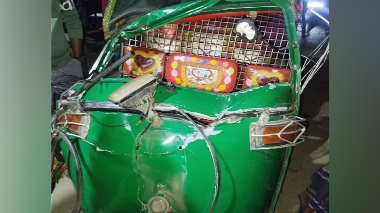 ঘাটাইলে ট্রাক-সিএনজি মুখোমুখি সংঘর্ষে নিহত ২