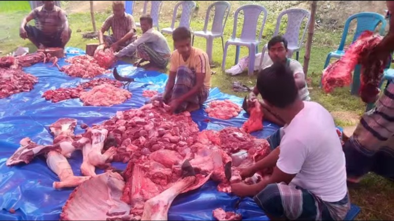 সখীপুরে ঈদুল ফিতর উপলক্ষে পাড়ায় পাড়ায় মাংস সমিতি