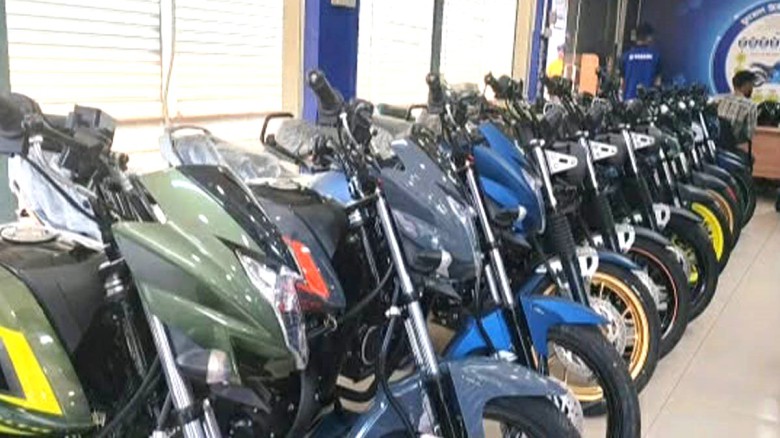 টাঙ্গাইলে জ্বালানি সংকটে মোটরসাইকেল বিক্রি কমেছে রেজিস্ট্রেশ