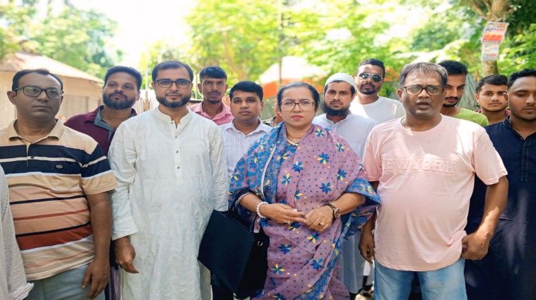 জামালপুরে বৃক্ষরোপণ ও রাস্তার কাজের উদ্বোধন করলেন এমপি নিলোফ