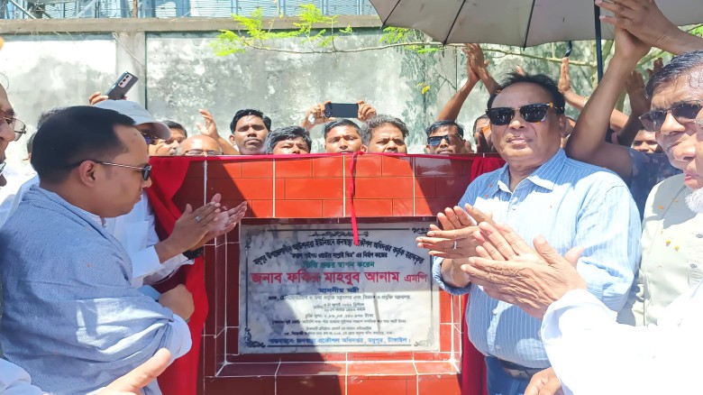 মধুপুরে ১ লাখ লিটার ধারণ ক্ষমতার পানির ট্যাংক নির্মাণ কাজের 