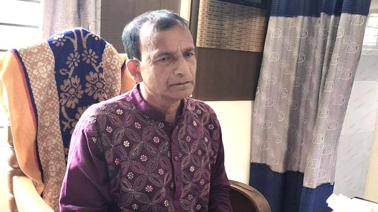 অনিয়ম ঢাকতে বিদ্যালয়ের রেজুলেশন বই গায়েবের অভিযোগ প্রধান শ