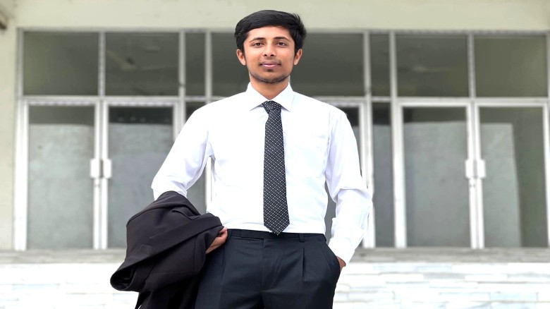 বিদ্যুৎস্পৃষ্টে বিশ্ববিদ্যালয় শিক্ষার্থী মনিরের মর্মান্তিক ম