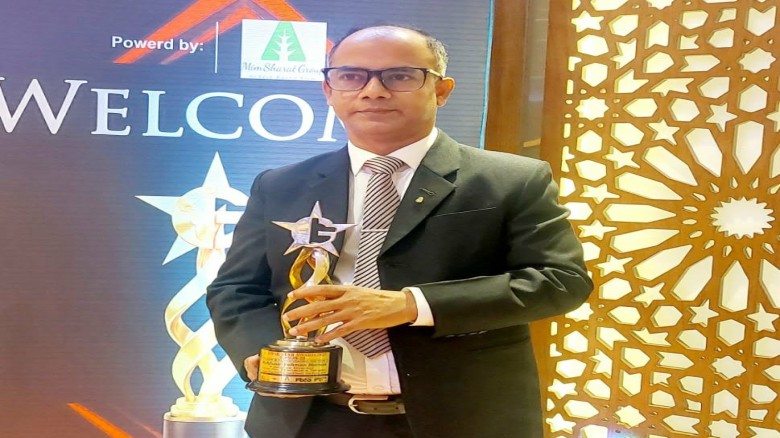 'গ্লোবাল স্টার অ্যাওয়ার্ডস' পেলেন টাঙ্গাইলের মাহফুজুর রহমান 
