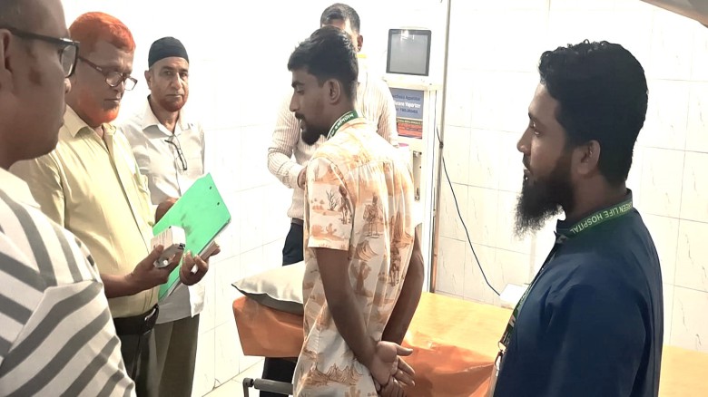 সখীপুরে প্যাথলজির রেফ্রিজারেটরে মাছ, দুই চিকিৎসা প্রতিষ্ঠানক