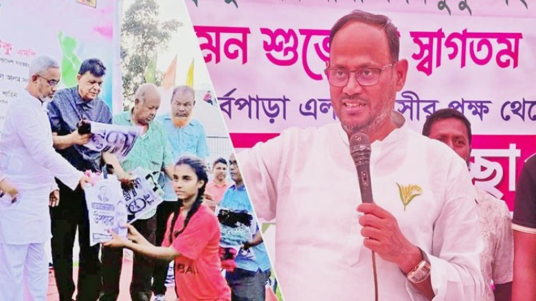 অনূর্ধ্ব-১৪ নারী ফুটবলারদের টাঙ্গাইলের তাঁতের  শাড়ি উপহার দি