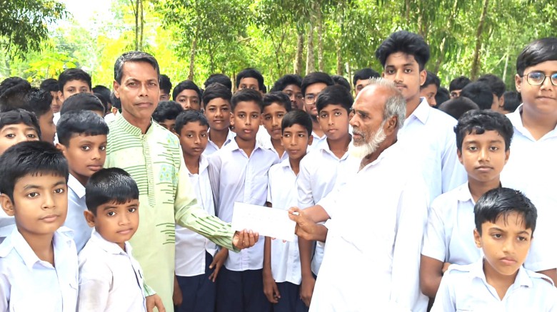 সখীপুরে এসএসসি পাশের মিষ্টির টাকায় সহপাঠীর ক্যান্সার আক্রান্