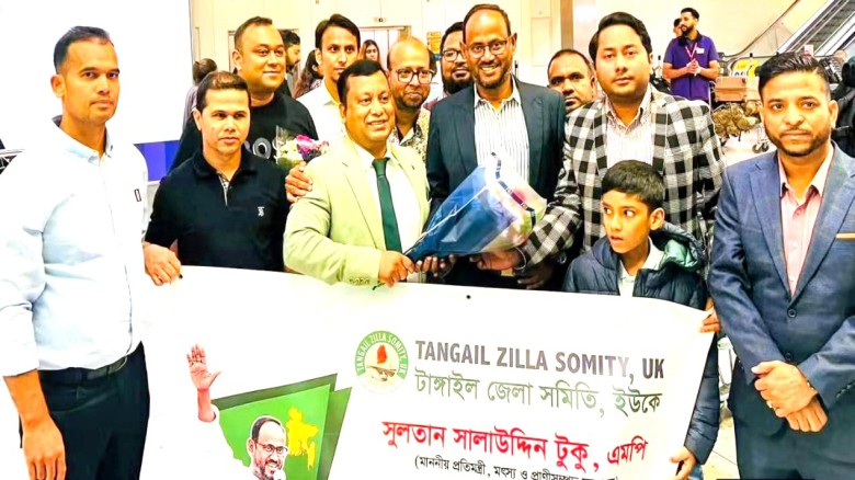 লন্ডনের হিথ্রো বিমানবন্দরে মৎস্য ও প্রাণিসম্পদ প্রতিমন্ত্রী 