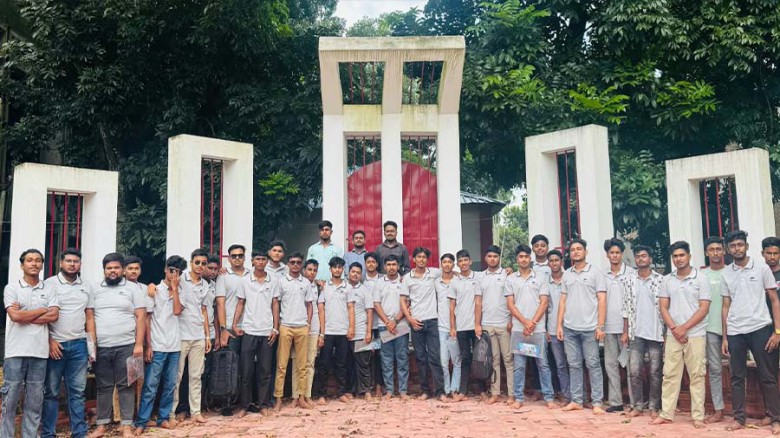 টাঙ্গাইলে ডিপ্লোমা হাট এর সাফল্য ।। কারিগরি শিক্ষাই তৈরি করত