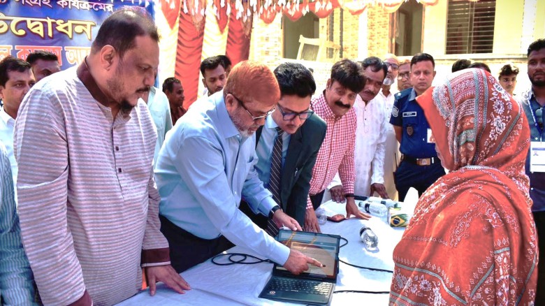 মির্জাপুরে ফ্যামিলি কার্ডের তথ্য সংগ্রহ কার্যক্রম উদ্বোধন...